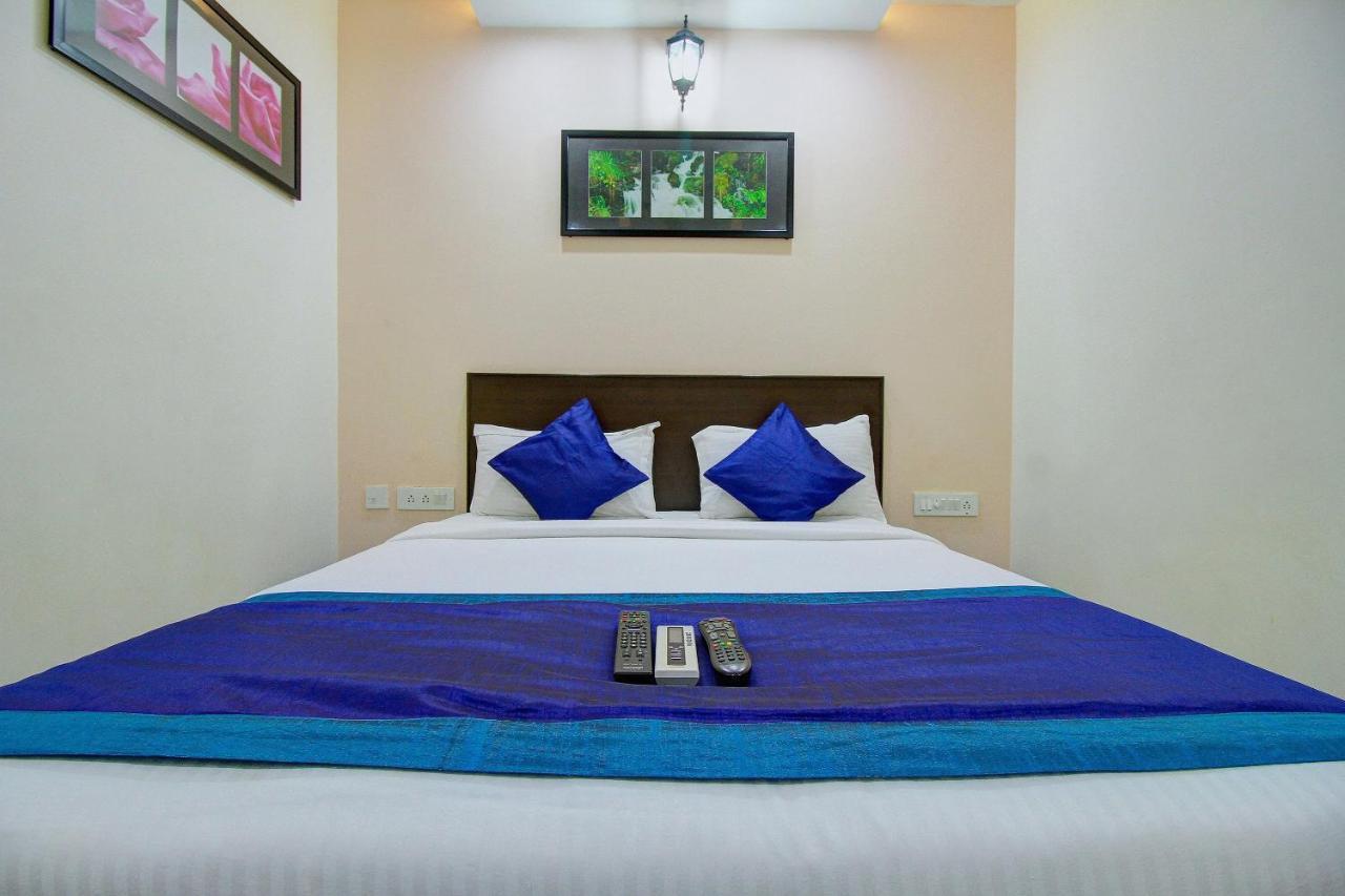 Rd Towers Hotel Chennai Exterior photo