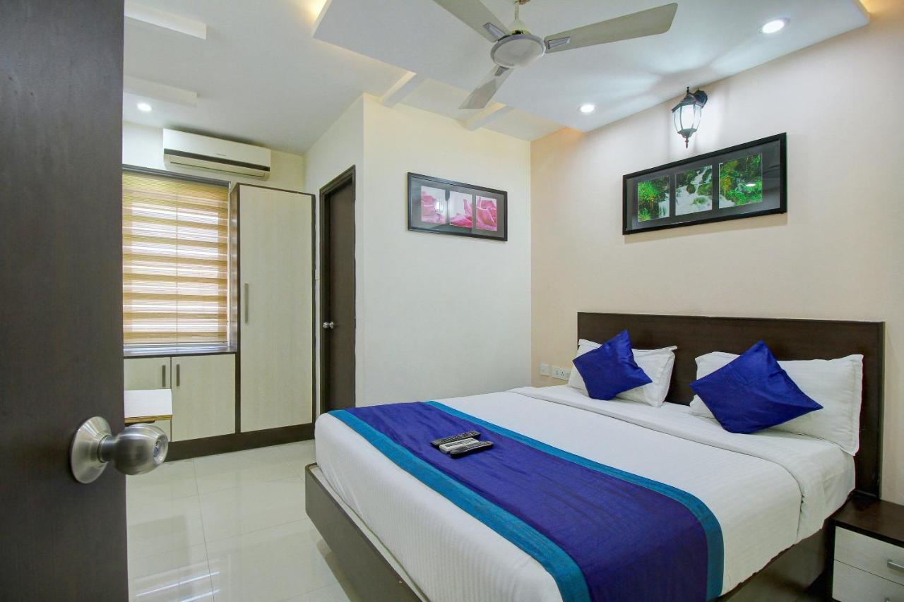 Rd Towers Hotel Chennai Exterior photo